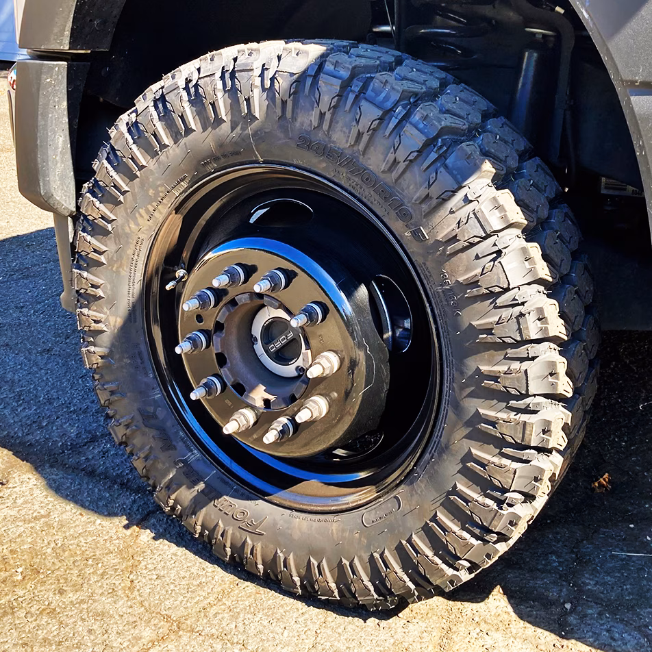 Founders 245 tread and sidewall
