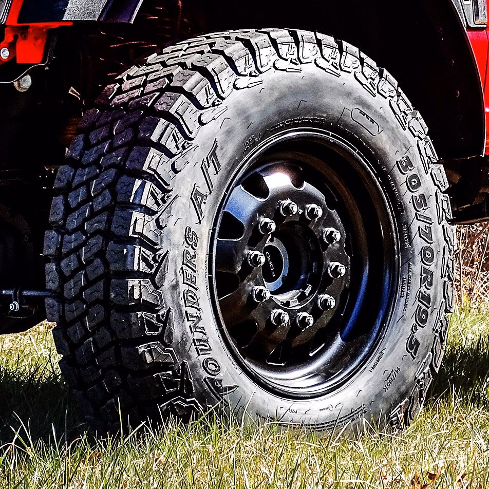 Founders 305 A/T in field use