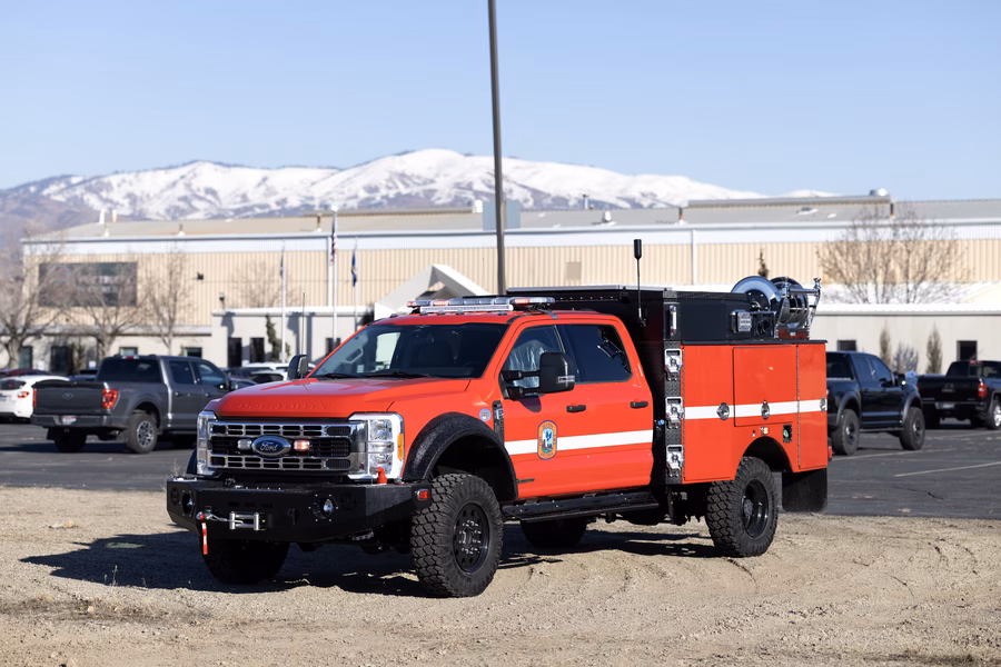 Fire apparatus Founders tires